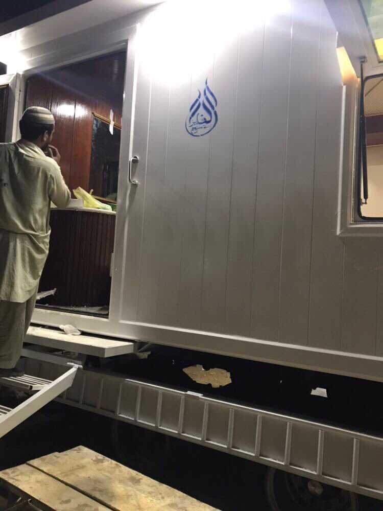 السلام عليكم 
نعرض لكم مجلس بندر جزاء العتيبي طول 16 متر من تفصيل المصنع بالنسبه للدزاين طلب خاص للأخ بندر والله يعطيه خيره ويكفيه شره .
#مصنع_الفايز_للكرفانات
#كرفان_غرفه_البل_المغاتير_المزاين