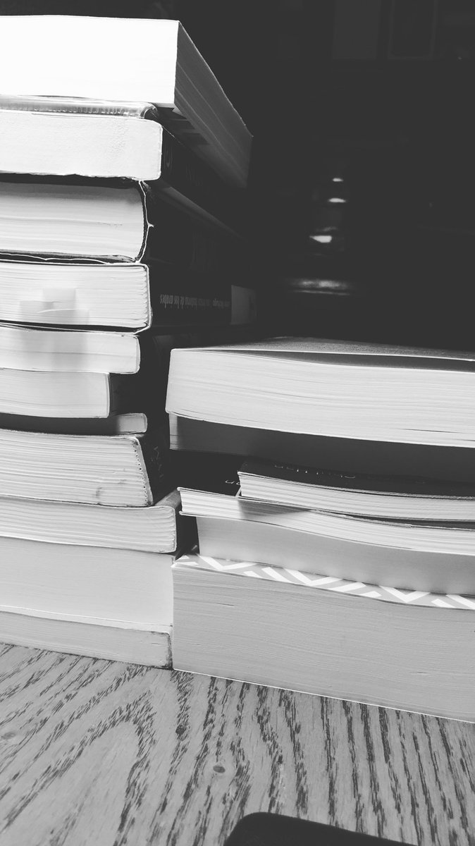 SttoryBox tweet media