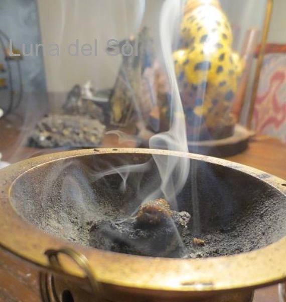 LunadelSol2014's tweet photo. Angus and Caer Dream Lover Blend Kyphi. #Angus #Dreamlover #Love #Magick #Springhassprung #Lunadelsol #Weaversoftheweb #Lovespell #LoveMagick #Magic #Witch #Witchcraft #Metaphysicalshop #Metaphysical #Pagan #Paganism #Incense #Kyphi #Handmade #Etsy #Organic #Sustainable https://t.co/ZVbmF3xpnh