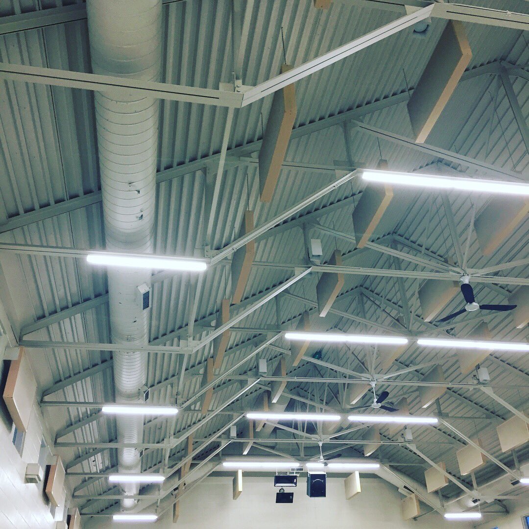 GenerateNRG's tweet photo. A recent Generate Energy facility LED retrofit that will see this community league save up 60% on lighting electricity use! This project included level 2 energy audit and lighting retrofit #AB #edmontoncommunityleagues #evansdale #led #outwiththeold #inwithdanew #ledlighting https://t.co/LtzJ3YHzkv