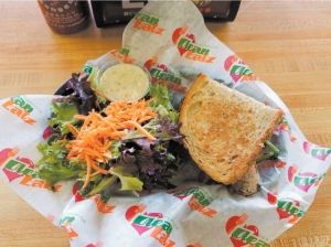 newsargus's tweet photo. Clean Eatz, a healthy lifestyle restaurant that offers meal plans, customized diets, take-out and dining options, is now serving the Goldsboro area. https://t.co/YN8YNfZ3Gz https://t.co/UuTIYC6hN8