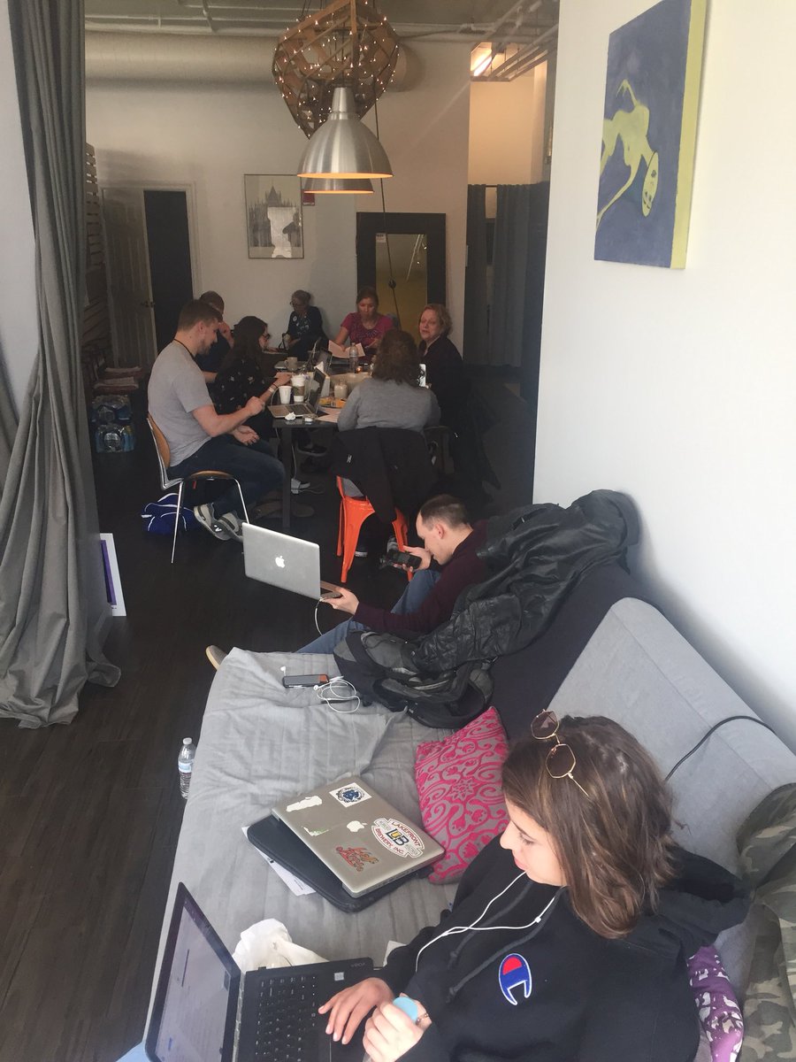 elistone0's tweet photo. Full house (literally) here for GOTV #TeamBiss #teambissvotes @DanielBiss https://t.co/lWZytNalCZ