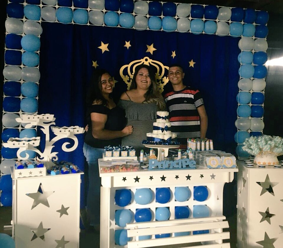 ttamyoliveiraa's tweet photo. Felicidade de estar presente nesse dia tão especial!! A tia babona já ama muito. #VemFelipe ❤❤ https://t.co/0xWXySKTwR