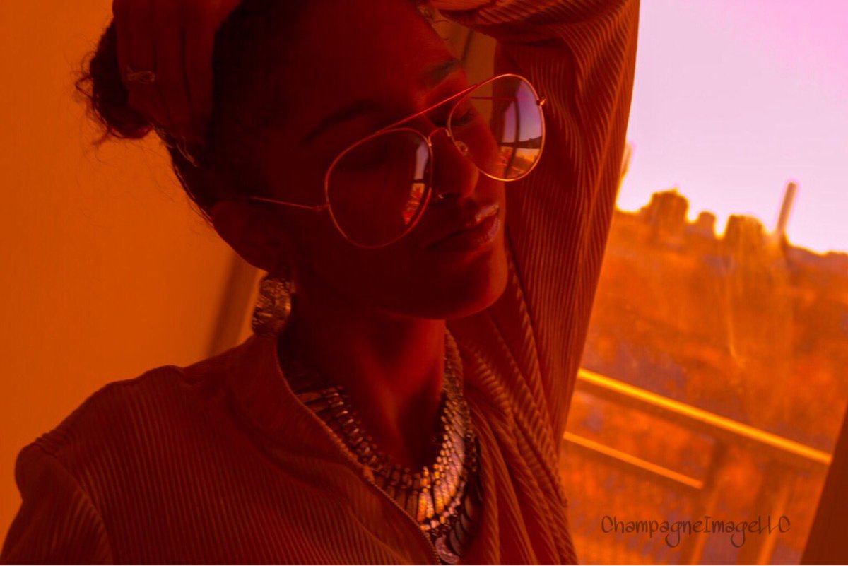 SWERVEyCHAMp's tweet photo. Ms @d.blessed21 
#Rcpicsny #bronxmodel #Bronx #queen #bronxphotographer #bronxmua #model #Nycmodels #nyc #newyorkcity #bronxphotography #colorscheme #bronxhair #photooftheday #Bronx2018 #modellifestyle #gorgous #Passion #photoshopExpress #amazingday #amazingshot #Sunglasses https://t.co/v3WCzspw8Y