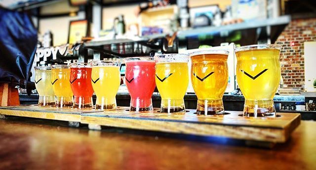 kjfsix9's tweet photo. Final day of #Anniversary week at @steelbenderbrewyard and their #Wild_&_Sour tap takeover. Great job to everyone involved at this gem! #Albuquerque #NM #nmbeer #Burque #DukeCity #ABQ #TrueABQ #VisitABQ #PictureABQ #craftbeer #Beerstagram #beertography #โฆ https://t.co/ZLRvezsF50 https://t.co/TMyWi1NZbf