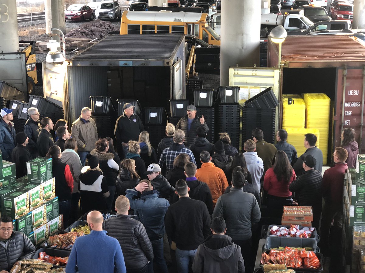 FFT_Denver's tweet photo. This was a very special weekend for us, friends. On Friday, 3/16, we turned a MIGHTY 6 YEARS OLD! Thanks to all of you, we've made such a tremendous impact on childhood hunger in our community. What does the next 6 years look like? #DoGood #kidsdeserveit https://t.co/UTzqxtd47H