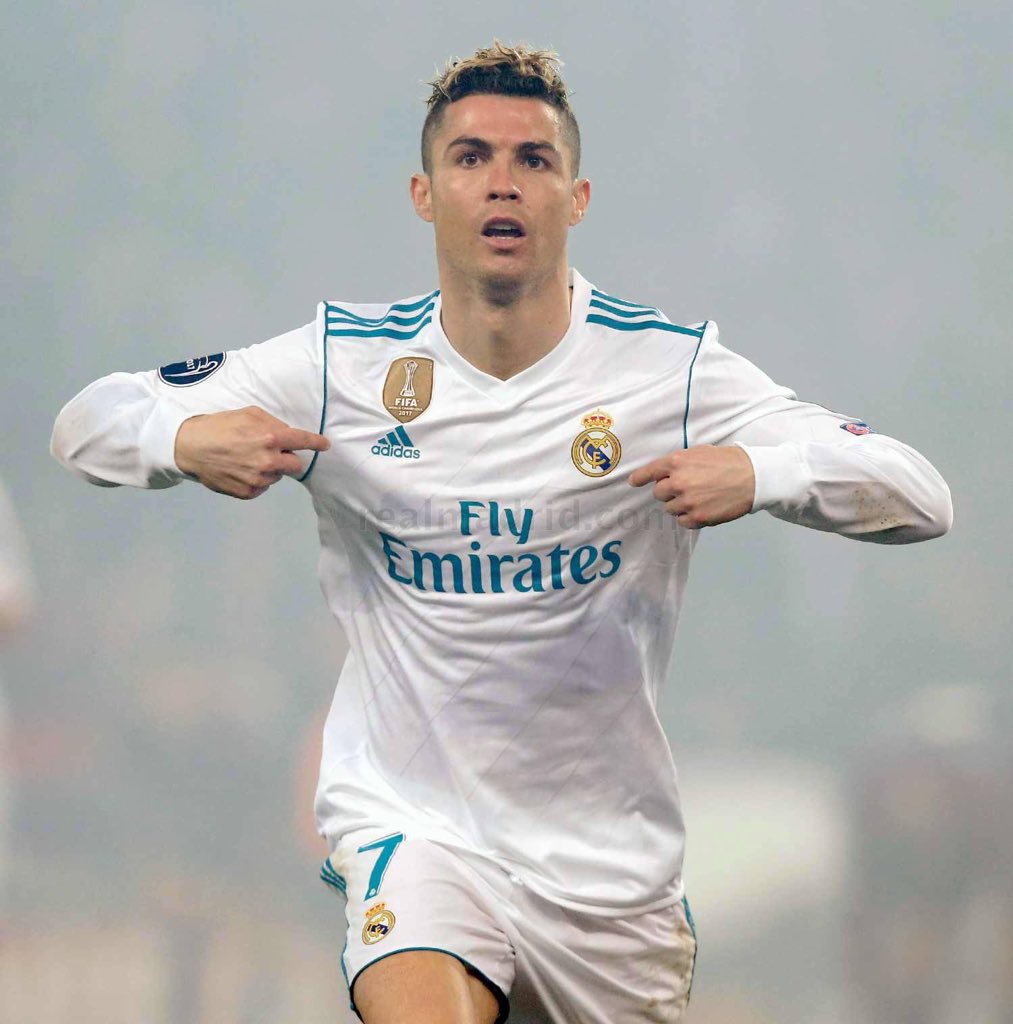 mundodabola's tweet photo. Cristiano Ronaldo com a camisa do Real Madrid:

• 429 jogos
• 443 gols
• 119 assistências https://t.co/dCxy4tbIRq
