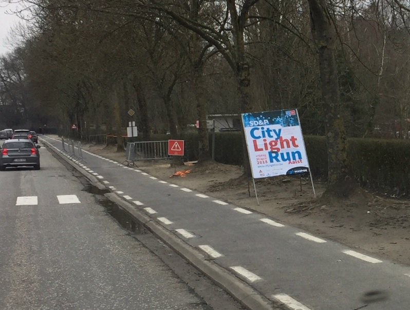 kimbarbe's tweet photo. City Lightrun Aalst is coming up!! https://t.co/M67A5QfDo3 https://t.co/8VaZnJRw7L
