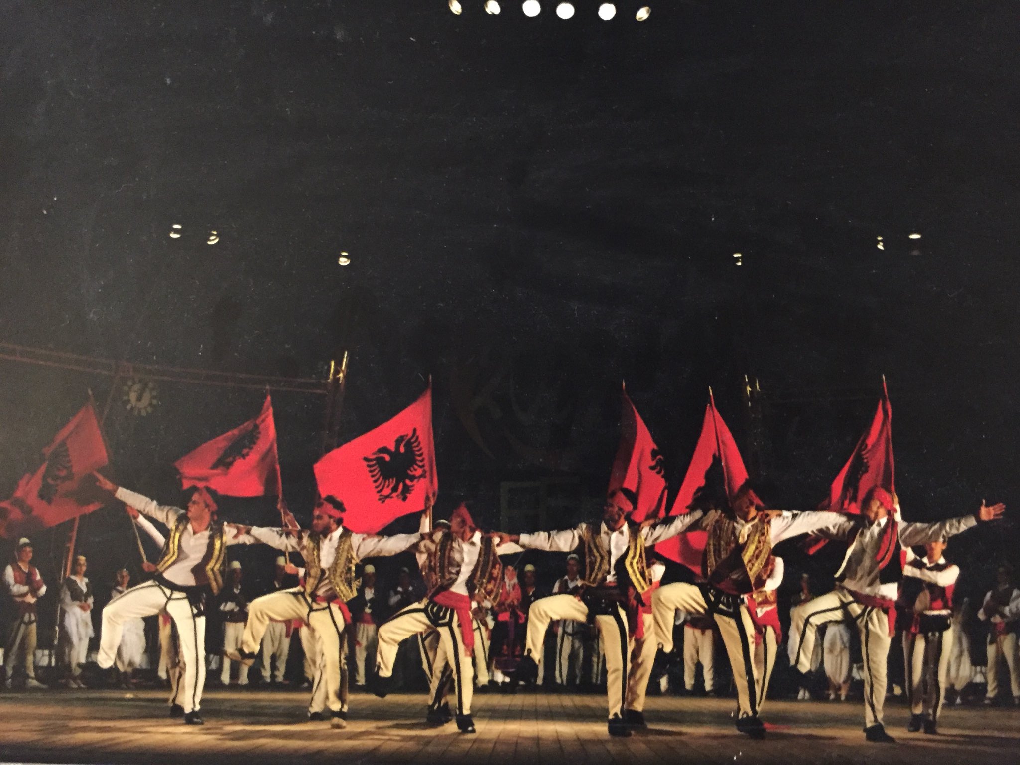 アルバニア旅行 / Twitter