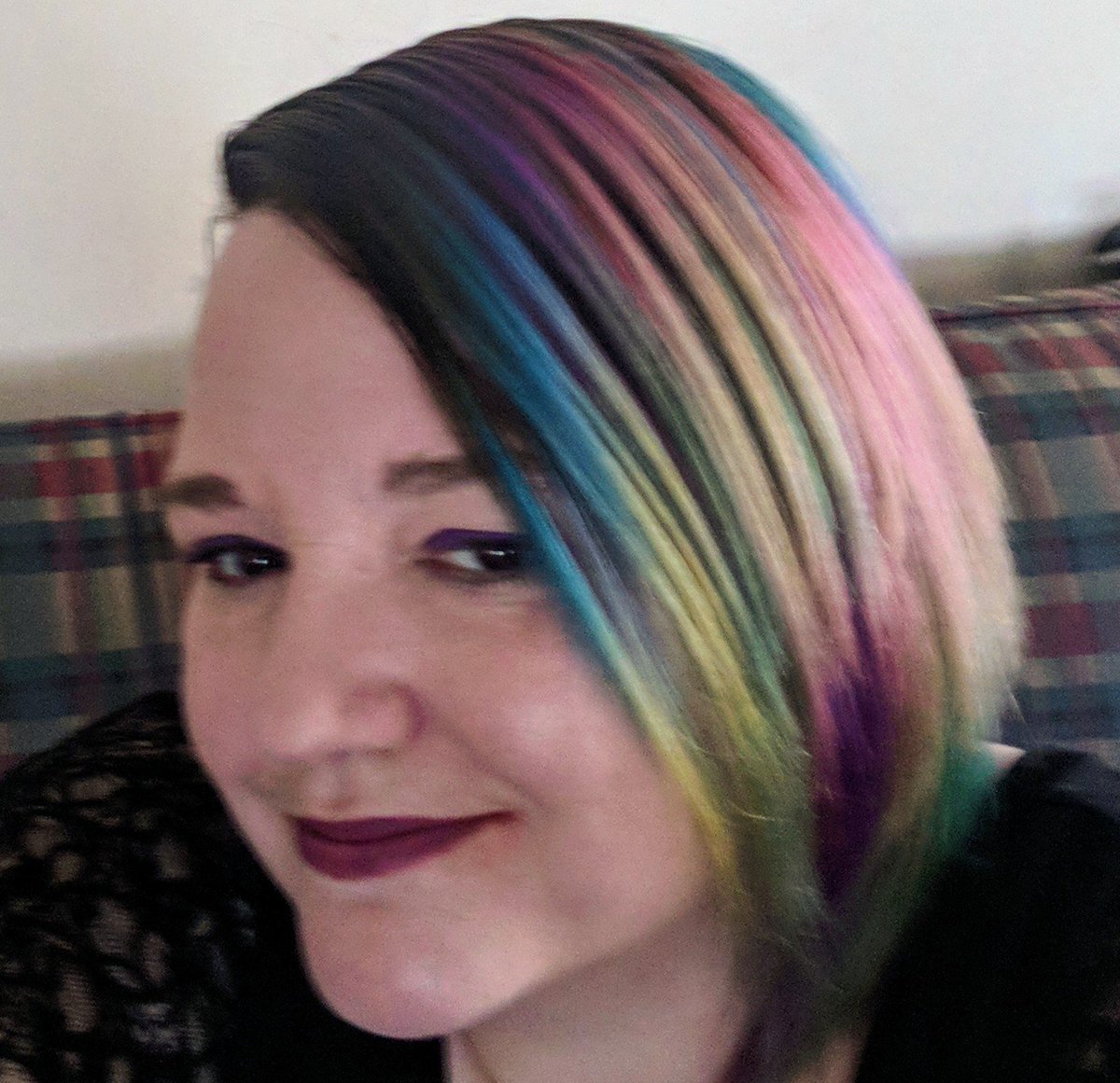 chaoticgoodcast's tweet photo. Pre Chaotic Good selfie!💛🖤💛🖤💛 https://t.co/A5BPA0iTbp