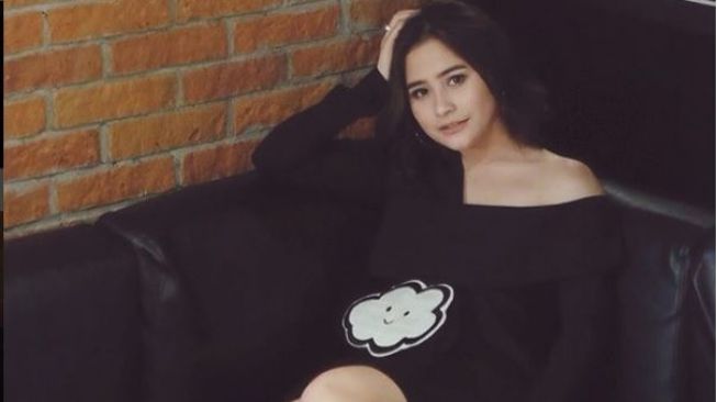 suaradotcom's tweet photo. Prilly Latuconsina Suka 'Diintip' Saat Syuting Danur 2: Maddah https://t.co/kZejed8yeO https://t.co/cpPYjA2SrV