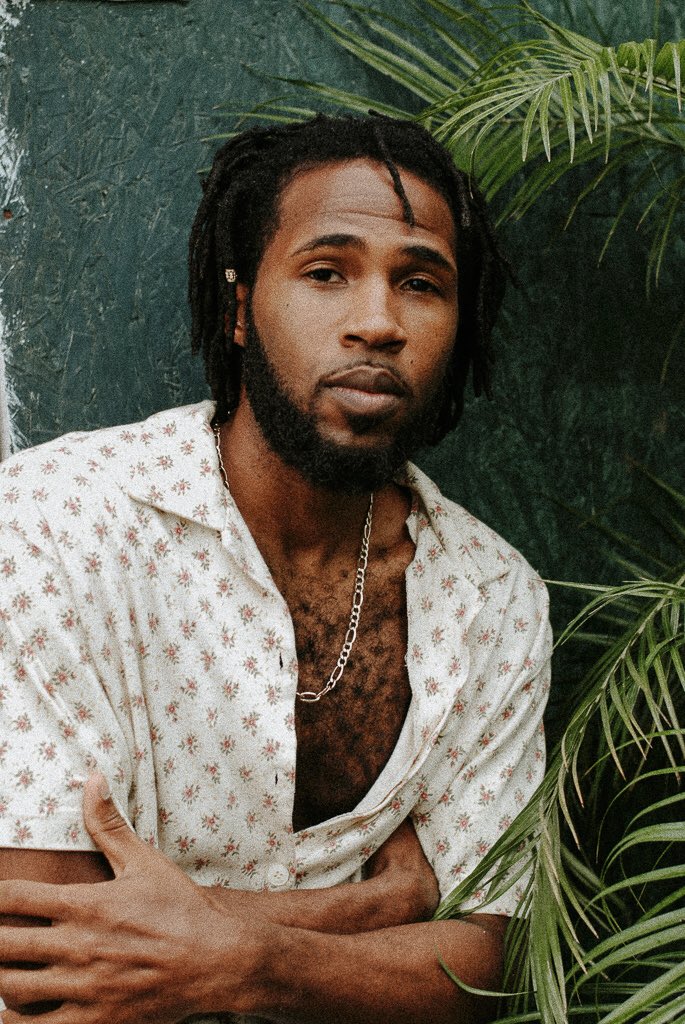 agapebone's tweet image. “I sit before flowers
hoping they train me in the art
of opening up”

- @shanekoyczan