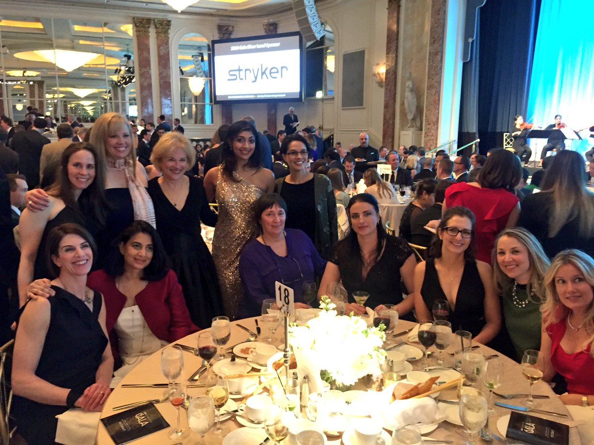 SIRspecialists's tweet photo. Two full @womenirads tables at #SIRF18Gala! #IAmIR https://t.co/k2flohuGJJ