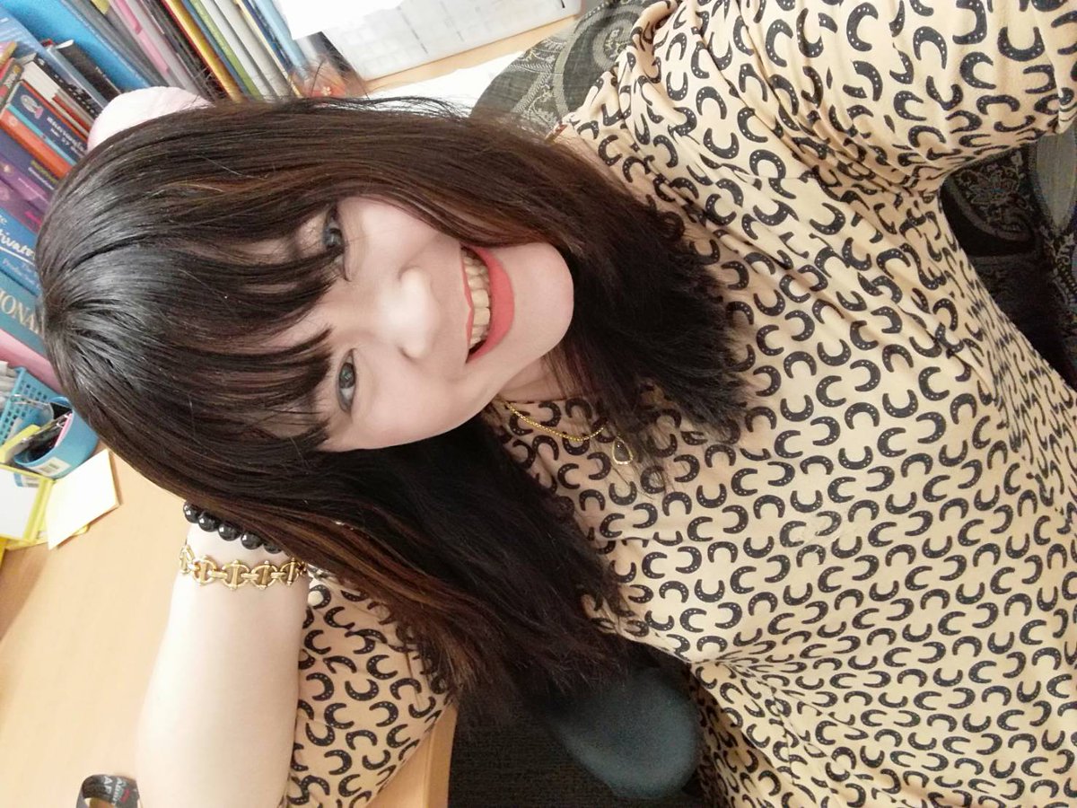 aay_ailada's tweet image. #HelloMonday #hellonewweek #notsowell but still #smile😊