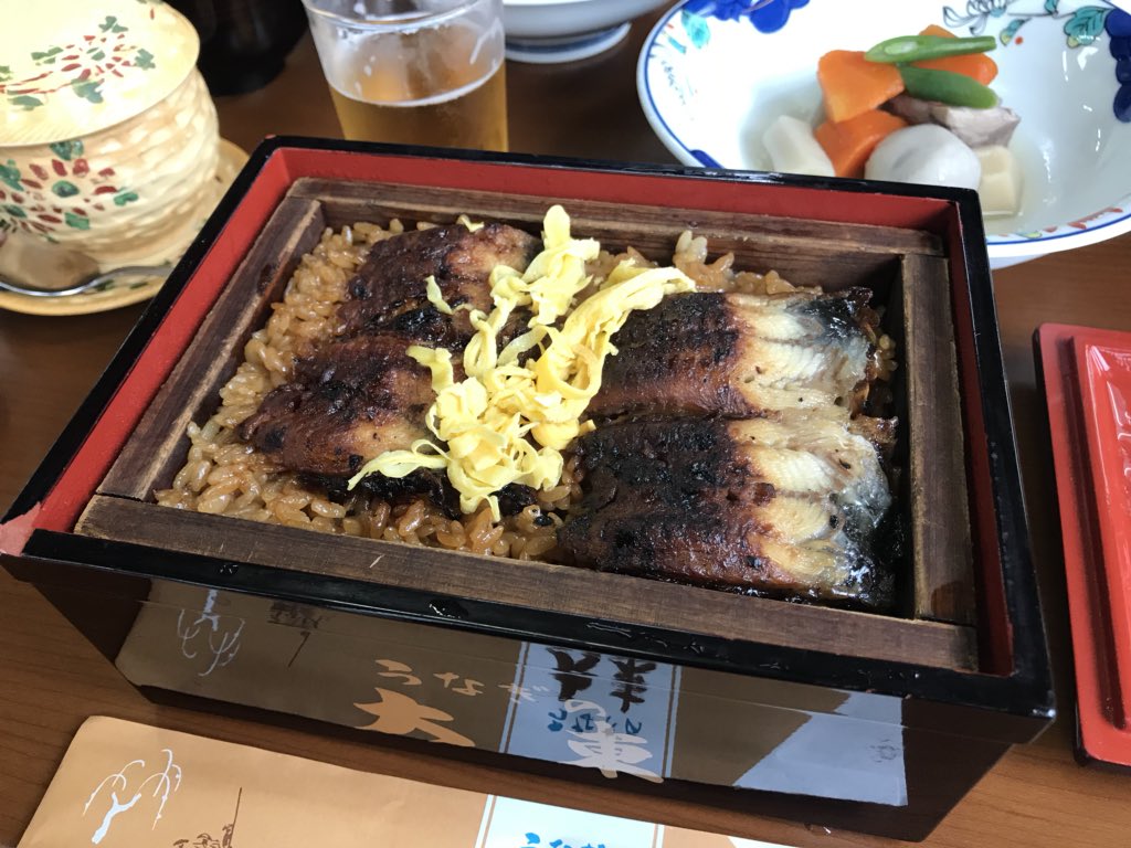すみへい 喫茶店好きな会社員 柳川 でせいろ蒸し食べて 一息して移動 太宰府へ向かいます 雨の為 川下りはキャンセルして太宰府天満宮 九州国立博物館の時間を長めに変更しました 写真は うなぎのせいろ蒸し 甘いたれとうなぎか合う 土地ごとに味が すみへい 喫茶店好きな会社員 柳川 でせいろ蒸し食べて 一息して移動 太宰府へ向かいます 雨の為 川下りはキャンセルして太宰府天満宮 九州国立博物館の時間を長めに変更しました 写真は うなぎのせいろ蒸し 甘いたれとうなぎか合う 土地ごとに味が