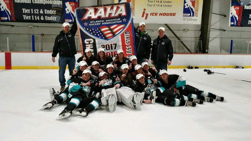 QuakersIce's tweet image. Congratulations to the Quakers Girls 14u-AA team — they’re going to the USA Hockey National Championships! Great job by the girls and congratulations to all the players and families and especially to Head Coach Mike Hansen and Assistant Coaches Don Robitzer and Jeff Wallace!