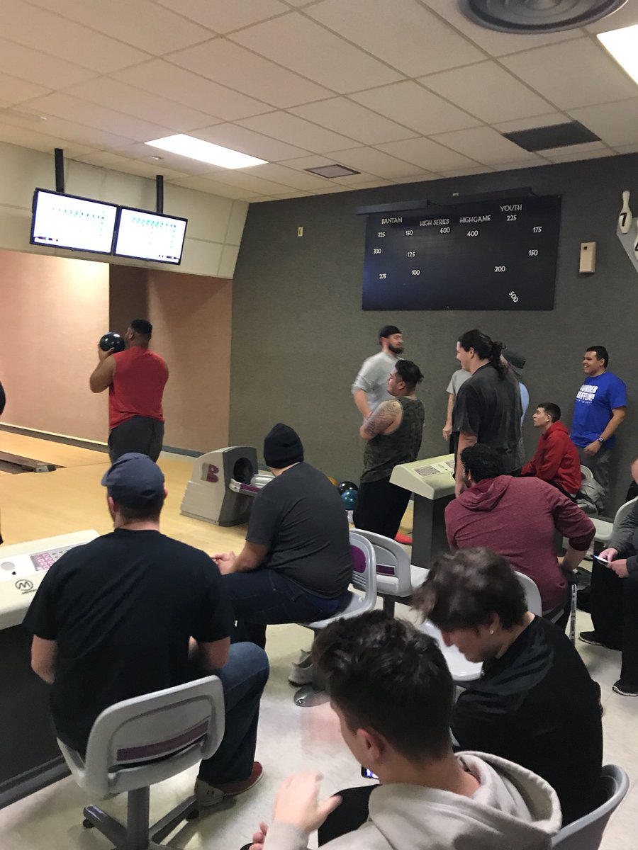Little Sunday night bowling for the <a href="/JimmieFootball/">Jamestown Football</a> players #compete