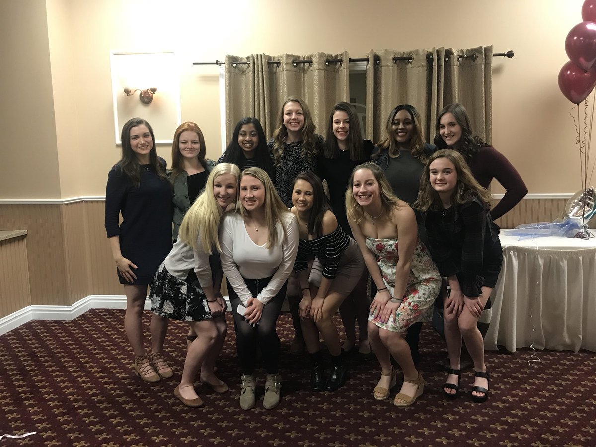 We had a wonderful night celebrating another successful season! 
Parents-thank you for organizing this beautiful banquet!

Seniors-thanks for the memories❤️