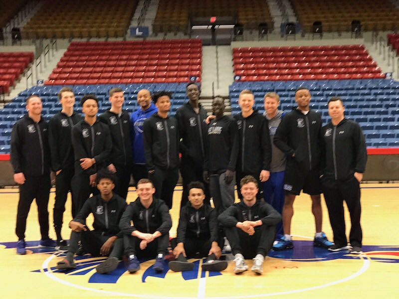 SLCCbasketball's tweet photo. SLCC ready to play in the NJCAA National Tournament this week as the #4 seed. Wednesday at 12 noon (CST). @HutchTourney https://t.co/FXnqUL2oX0