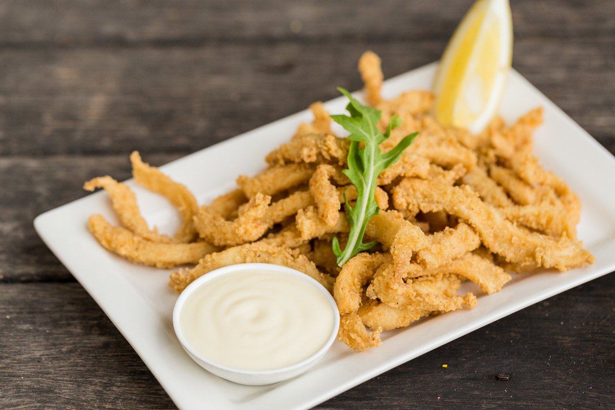 If it ain't broke, don't fix it. That's this Brisbane fish and chips shop's take on the classic fried calamari. Check out 10 of Brisbane's top spots for salt and pepper squid, in partnership with <a href="/AmexAU/">Amex Australia</a>. #ad ow.ly/dpo430iVZDq