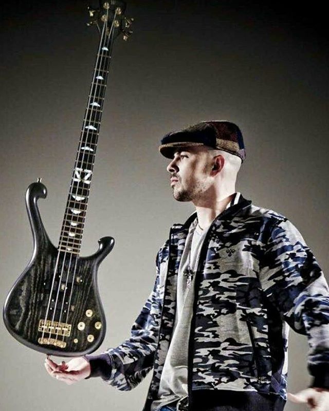 Happy birthday to the original Jamiroquai bass player Stuart Zender  