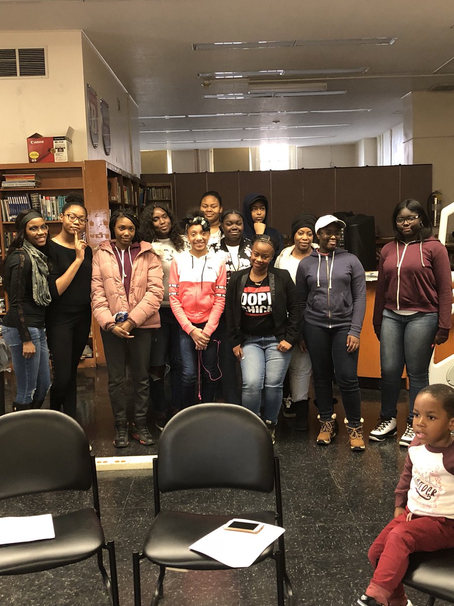 NCNWBKYouthSec's tweet photo. This week our girls learned about personal branding and marketing! Check out our photos !!
#Ncnw #BrooklynSection #BrooklynYouth #Communityservice #Leadership https://t.co/3Fc5dY0Xh1