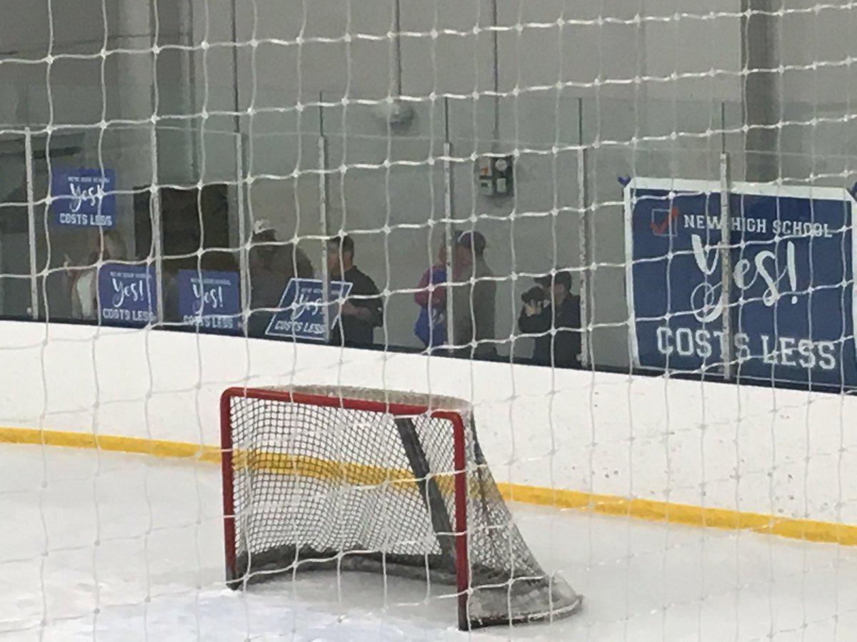 Great time tonight to join AHS Hockey vs many of our public servants in a game to promote that #BluePrideLivesHere! <a href="/K_Drucker/">Keith Drucker</a> <a href="/NEsportsvillage/">NE Sports Village</a> <a href="/TheBarnAtNESV/">TheBarnAtNESV</a>