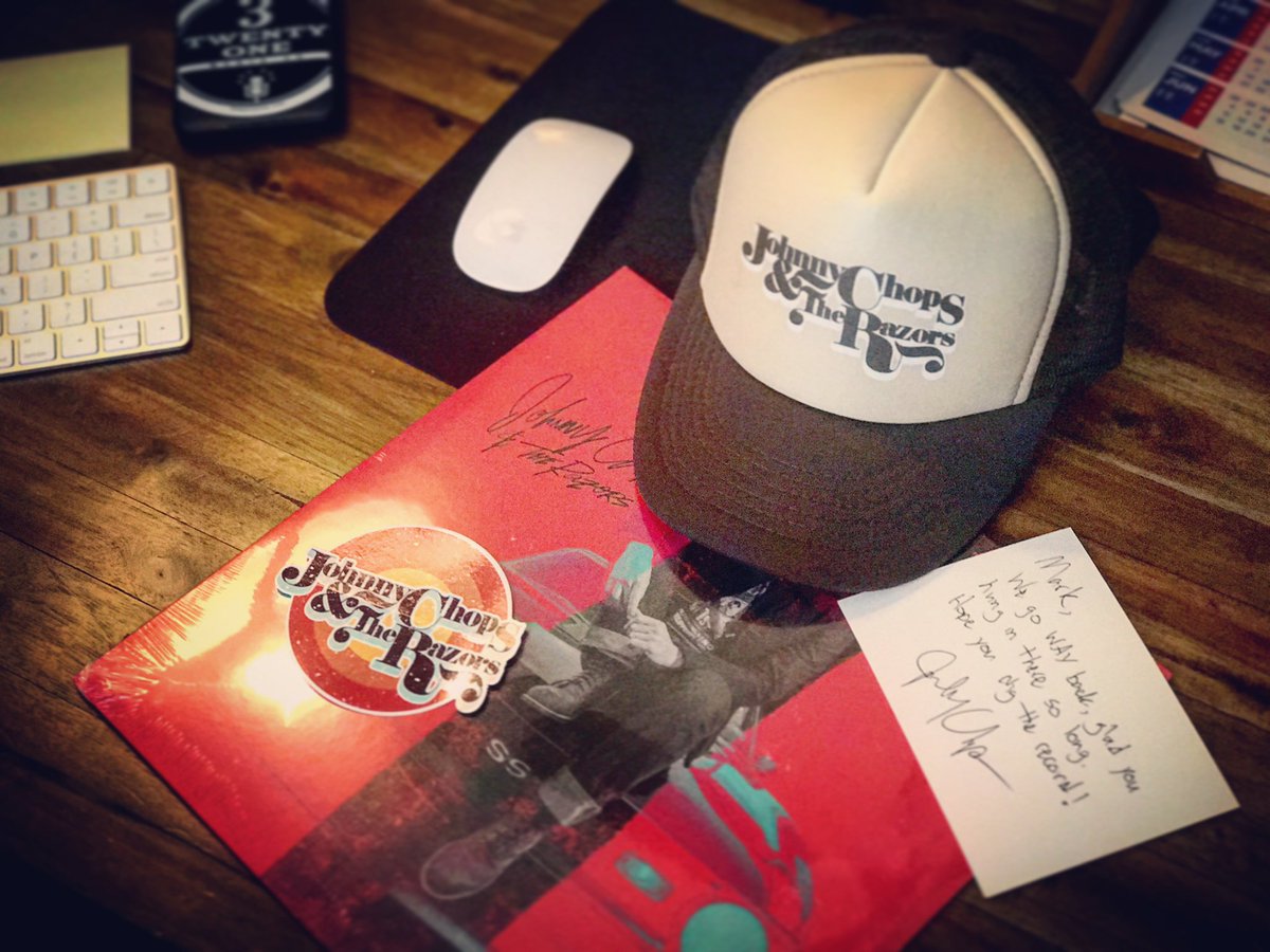 3TwentyOneMedia's tweet photo. @RRBChops #johnnychopsandtherazors came in this weekend! So happy for the guys and have been spinning it all #Sunday! #music #vinyl #johnnychops #newmusic https://t.co/bQTF4Qmk9s