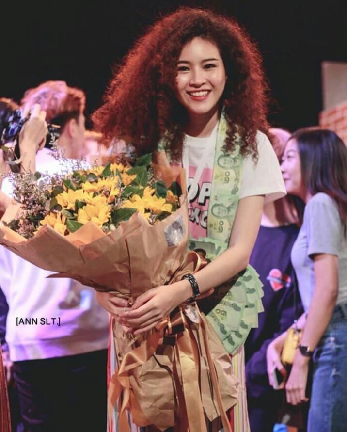 appcheezeTS7's tweet photo. ig #applelapisara ขอบคุณพวกเจ้ามากกกก @.mookworranit @.nychaa สำหรับดอกไม้สดใสแบบ #powerpuffMAN เลิ๊บบบบบ https://t.co/2Sy9l8cpxG