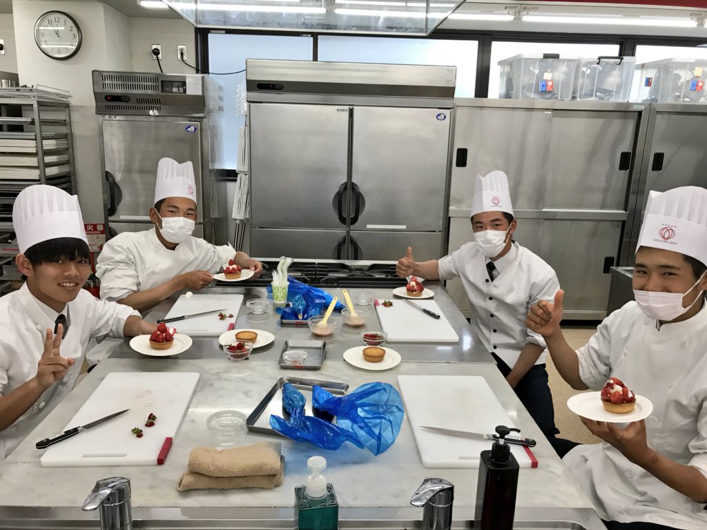 福岡キャリナリー あなたの県で説明会開催中 大分高校のパティシエ体験 Part2