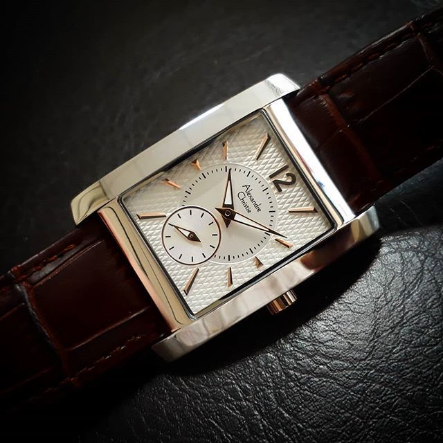 girnar_id's tweet image. Good Morning Folks ! #alexandrechristie  #tankwatch #subsecond #miyota #dailywatch  #horology #LoveWatches #watchaddict #watchcollector #watchcommunity #watchesofinstagram #watchfan #watchgeek #watchlover #watchmania #watchnerd #watchoftheday #watchporn … ift.tt/2G2dvMK