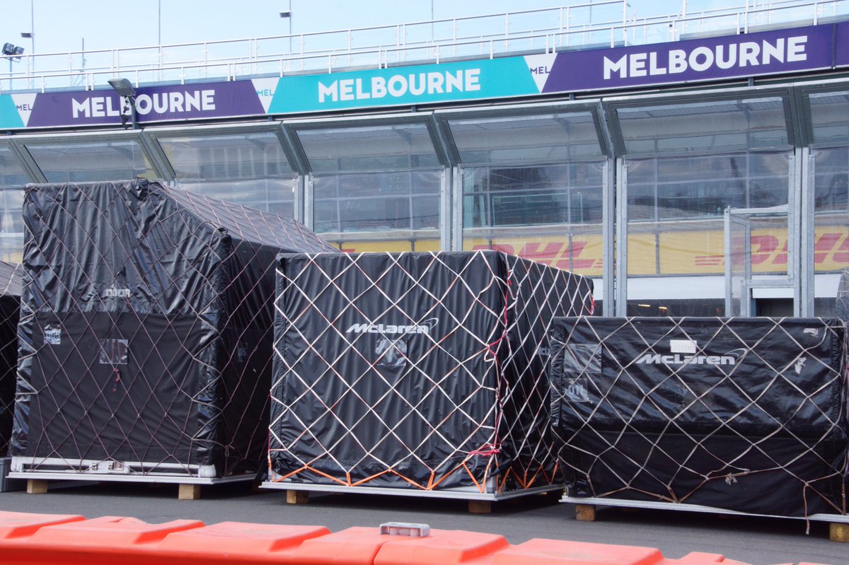 McLarenFamily's tweet photo. Lots of action in Albert Park this afternoon. The circuit will be setup in no time!! https://t.co/K0GVmZWzMq