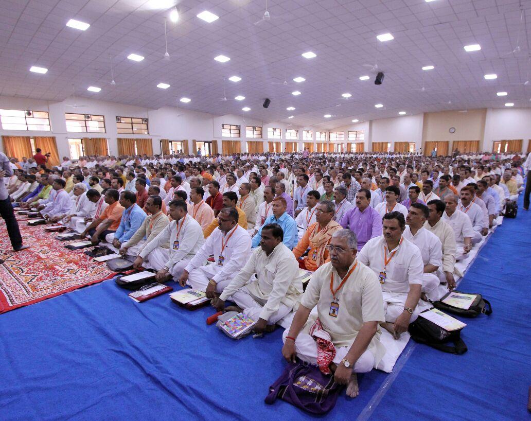 eOrganiser's tweet photo. #abps2018 Vision, Action, Transformation
@RSSorg Akhil Bharatiya Pratinidhi Sabha concluded in Nagpur on March 11 with the call to take the Sangh work to the grass-roots level in next 3 yrs by sticking to the core values and personal touch in functioning
https://t.co/tGnrA4w58M https://t.co/VlNA57B9kS