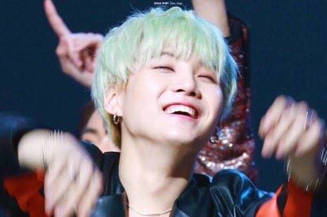 ミントゆん爺可愛すぎかよ。 #BTS #ユンギ #シュガ #ミント色 #ARMY