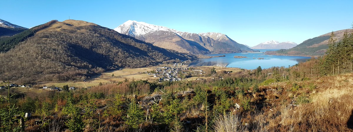 It's an #Alpine start to the day in #Glencoe. #sunrise #Scotland #mountains #munro #ScotWinter #ScotSpirit