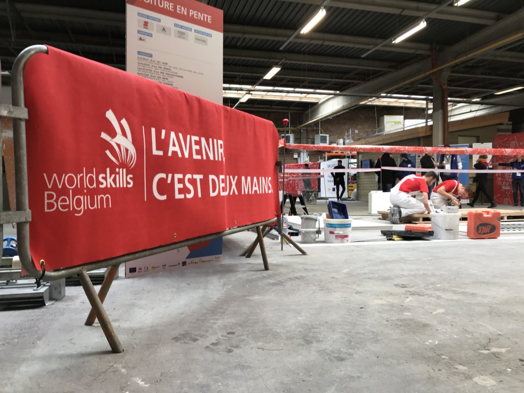 J-J !
Déjà plus d’une heure que les Startech’s Days ont débuté ! Plafonnage, ébénisterie, maçonnerie,...11 métiers sont à découvrir à Bruxelles formation, ce 19 et 20 mars.
« L’avenir, c’est deux mains » #WorldSkillsBE #WorldSkills https://t.co/dDVBGGjMj3