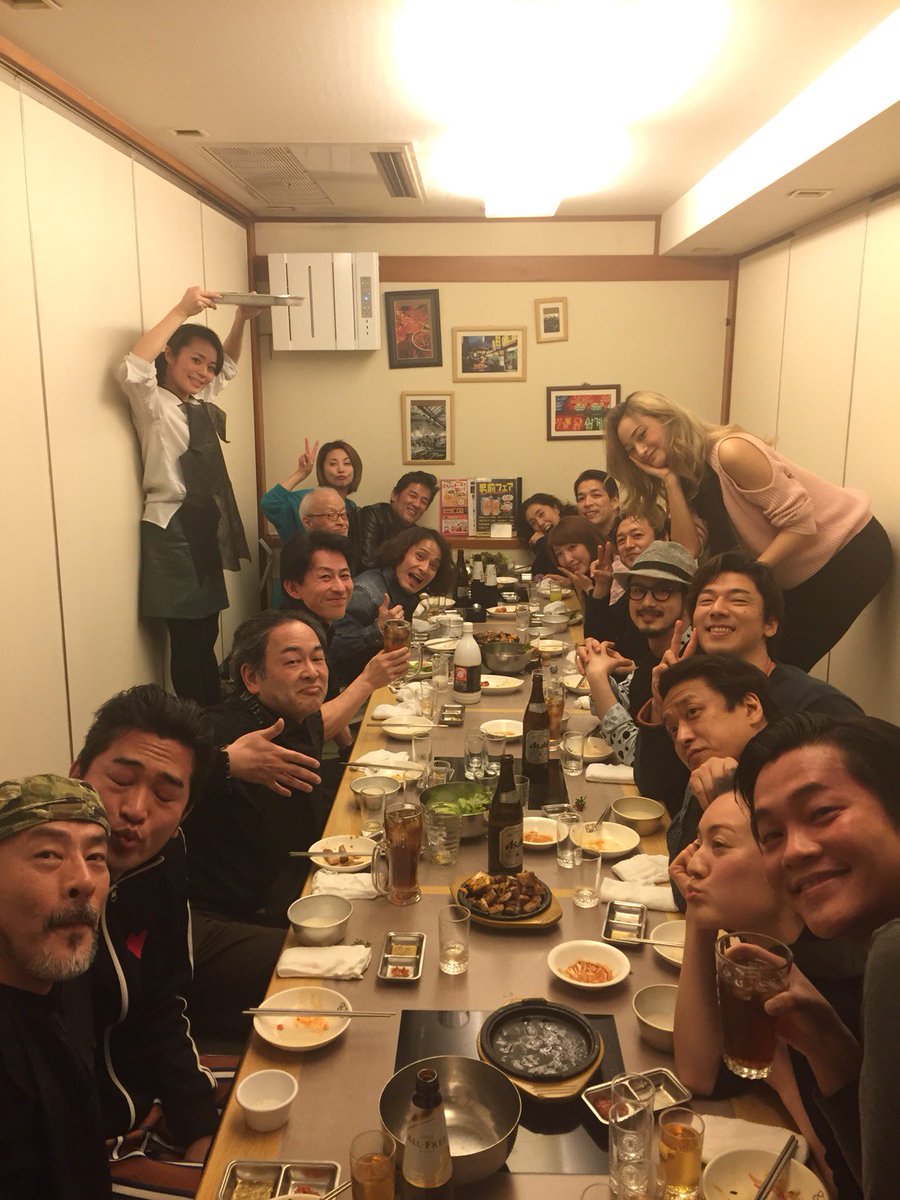 川島大典 Daisuke Kawashima 昨晩の 東京千秋楽打ち上げ 一次会は サムギョプサル食べ放題 飲み放題 東京公演の想い出話に花が咲き 旅公演への英気を養いました ジキハイ世界の舞台上では ダークでドロドロした関係が多いですが 本当は 和気