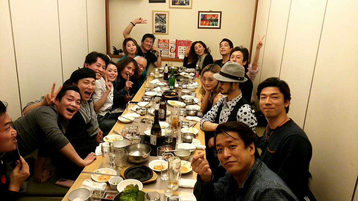 川島大典 Daisuke Kawashima 昨晩の 東京千秋楽打ち上げ 一次会は サムギョプサル食べ放題 飲み放題 東京公演の想い出話に花が咲き 旅公演への英気を養いました ジキハイ世界の舞台上では ダークでドロドロした関係が多いですが 本当は 和気