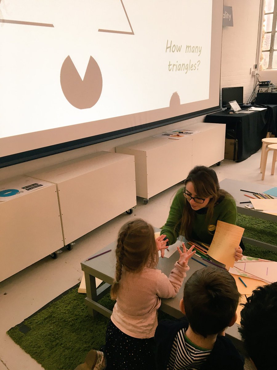 Here is the awesome Sara who came all the way from Paris to take part in #BrainPlay and have hundreds on conversations about visual illusions. Sara is doing an MSc in neuroscience. Thank you Sara, you are amazing!