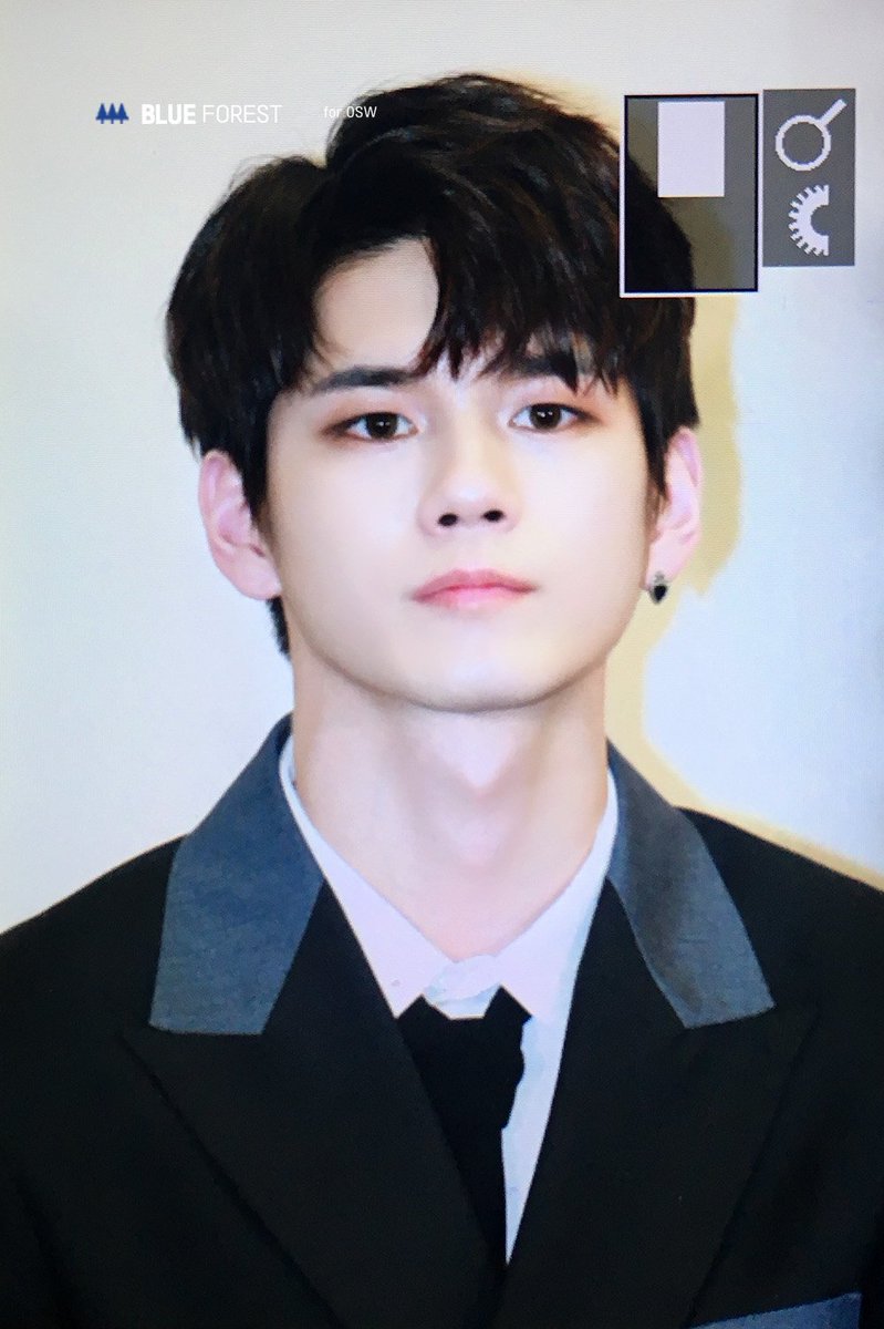 bf_osw's tweet image. 180319 #옹성우 #성우 #OngSeongwu #워너원 #WANNAONE 오늘 비쥬얼 무엇...? 😭