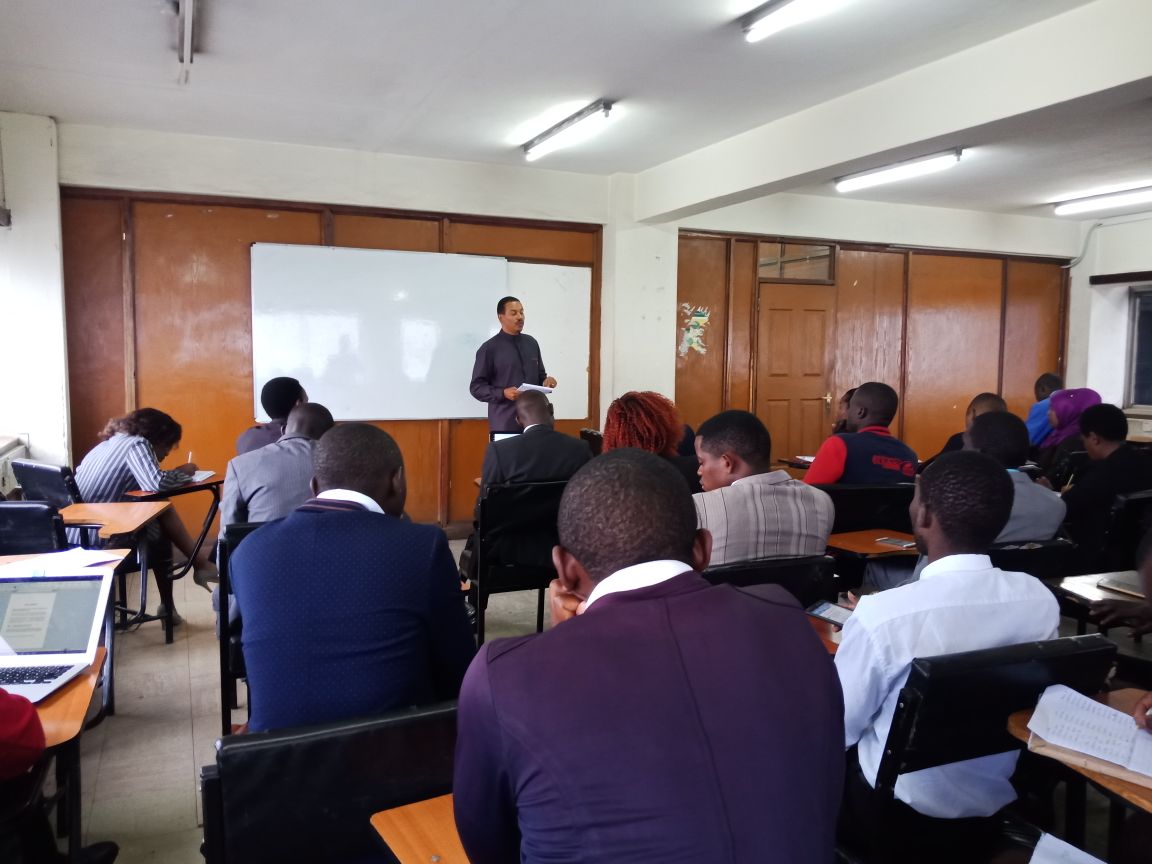 AmnestyKenya's tweet photo. If you do not stay awake and speak out, Evans's case will dissapear like all the over 9,000 cases at IPOA! @ the Moi University with Kenya Universities Students Organizations (KUSO) #justiceforevansnjoroge https://t.co/4TYzdEZd2y