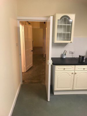 HartleyCServLtd's tweet photo. #flooring #decorating #onestopshop #propertymaintainace #decoration #internal #decorate #maintenance #nationwide #FamilyBusiness #callus #sitevisit #quote #installation #bespoke #design #35yearsexperience #hartleyservices https://t.co/eDa5gaYXqk