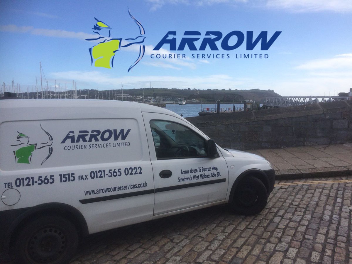 Another last minute weekend job to Plymouth this time, we are on call 24/7 ready to help out whatever the time whatever the weather! #sunshine #cold #Plymouth #seaside #rushjob #urgent #transport #arrowflyer #logistics #wheelsofindustry #scenic #lunchbythesea #sameday #delivery