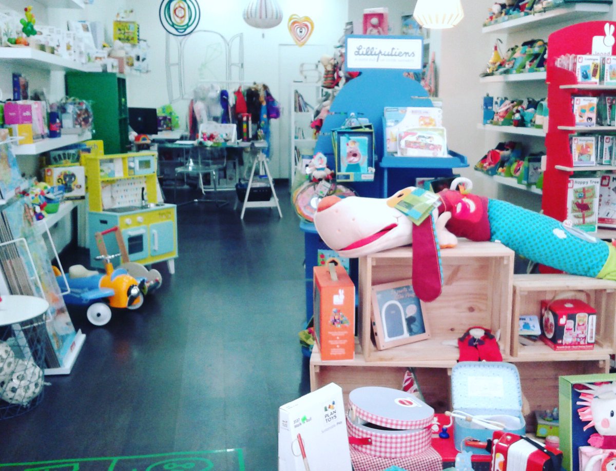 Cometa_Verde's tweet photo. Se acerca la #SemanaSanta 😁😁 y toca el bollu!! 😁 Ideas y juguetes creativos para nuestros ahijad@s 😁😁👏 https://t.co/Ntz0FXdGPB                 #blog #FelizDiaDelPadre #FelizLunes #Gijon #Pola #Pascua #PoladeSiero https://t.co/6pzBAh40Zq