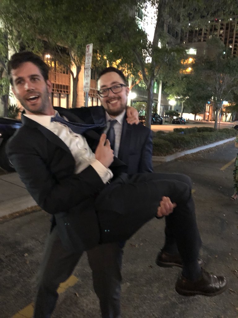 SannyDamet's tweet photo. #murried as heck https://t.co/QlVLxwqHsS