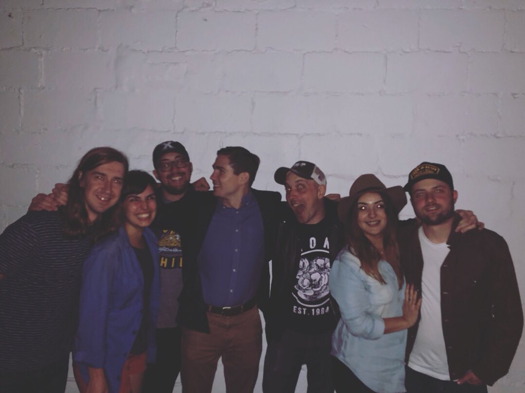 SannyDamet's tweet photo. #murried as heck https://t.co/QlVLxwqHsS