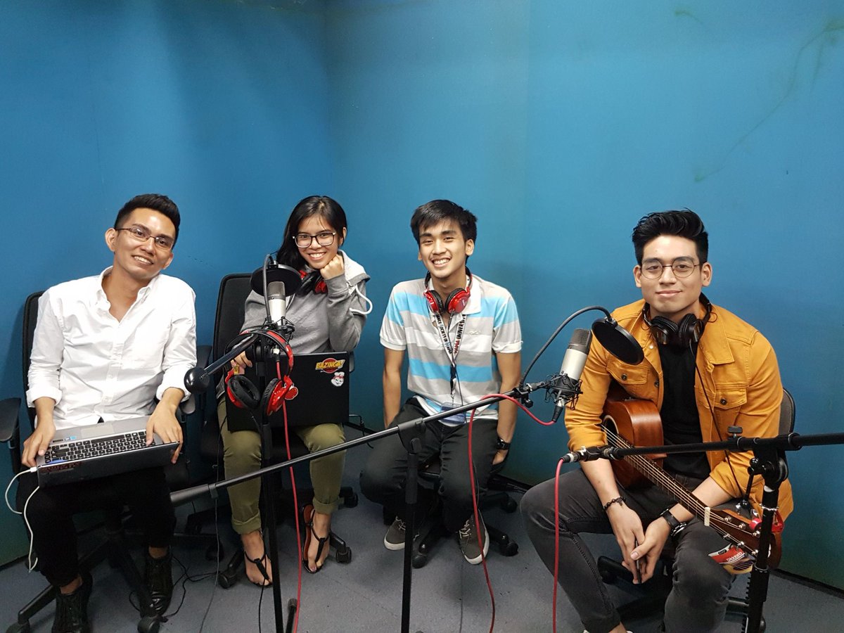 mapuarc's tweet photo. @JemCubil is on Kwentong Kaibigan! #RCKK #KKAskJem https://t.co/d1Ja2Gggne