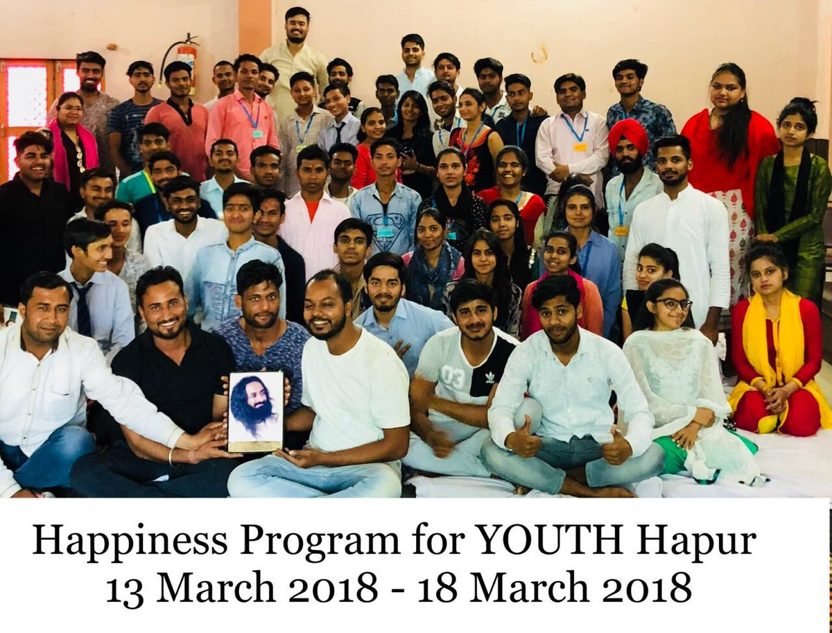 Theashwaniarora's tweet photo. Two more burst of #Sattva in #Hapur
This smiling group just completed the #happiness program for youth and happiness program for parents with blessings of @SriSri Gurudev.
#MondayMotivation #Wisdom https://t.co/MKU14fOYzt
