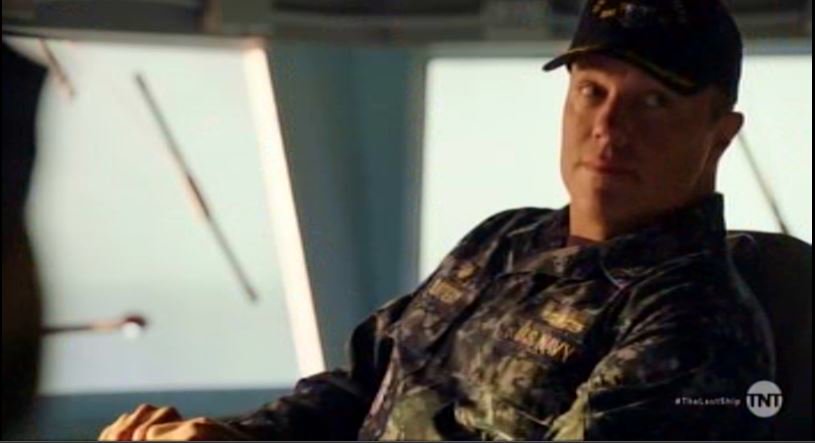 BlackhawkStrykr's tweet photo. @LastShipTV #SlatterySunday continues with #CaptainSlattery saying what a sight to see the strait from a DDG Destroyer &amp; #MasterChiefJeter agrees especially seeing it at sunrise from the #NathanJames #TheLastShip #CaptainSlattery #CaptainChandler https://t.co/fFsnhPxYeD