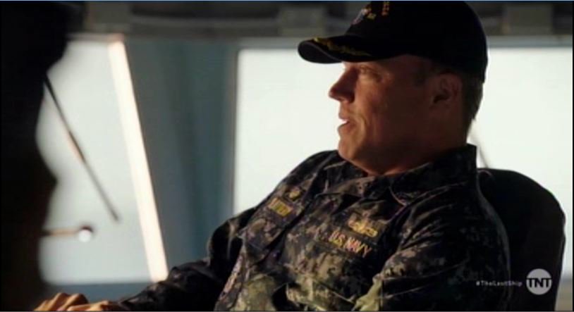 BlackhawkStrykr's tweet photo. @LastShipTV #SlatterySunday continues with #CaptainSlattery saying what a sight to see the strait from a DDG Destroyer &amp; #MasterChiefJeter agrees especially seeing it at sunrise from the #NathanJames #TheLastShip #CaptainSlattery #CaptainChandler https://t.co/fFsnhPxYeD